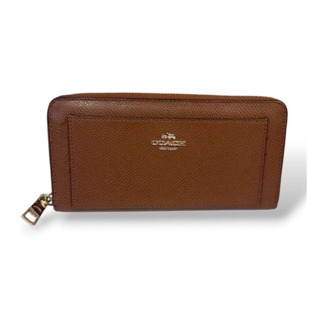 Coach Saddle Brown Crossgrain Leather Zip Around Accordion Wallet 0715DP Logo